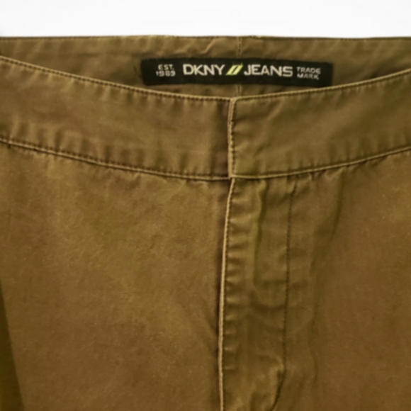 VIntage 90's DKNY Zipper-Pocket Khaki Cargo Pants -Size 4 - Picture 7 of 9